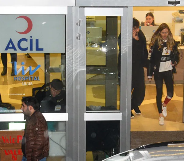 Eser Yenenler hastanelik oldu! - 2