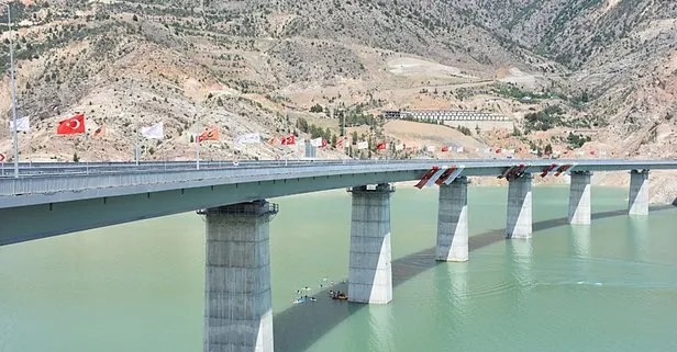 Artvin Yusufeli Barajı açıldı! Ulaştırma ve Altyapı Bakanı Uraloğlu: 80 yılda yapılan 50 kilometrenin fazlasını tek bir projede yaptık’’