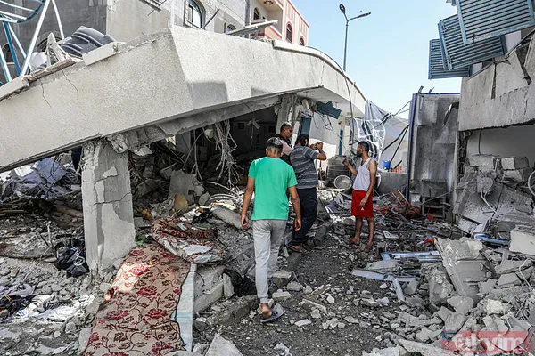 Okan Bayülgen'den sanatçılara "bırakın bu halleri haykırın" çağrısı: Yaşasın Filistin! Kahrolsun Soykırım! - 2