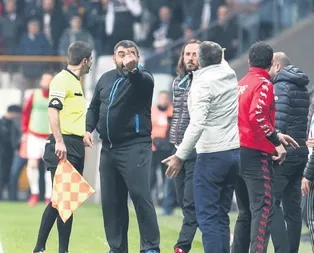 İstanbul hocayı bozmuş bir daha elini öpmem