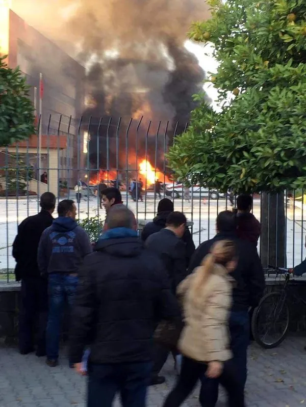 son-dakika-adana-valiligi-saldirisina-patlayici-temin-eden-terorist-ho-mardinde-yakalandi-1617186316424.jpg SON DAKİKA: Adana Valiliği saldırısına patlayıcı temin eden terörist H.O. Mardin'de yakalandı-3