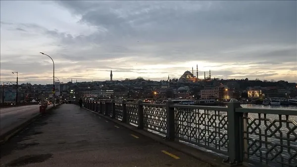 yuksek-ve-cok-yuksek-risk-gurubunda-yer-alan-illerde-uygulanan-sokaga-cikma-kisitlamasi-sona-erdi-1615171039057.jpeg Yüksek ve çok yüksek risk gurubunda yer alan illerde uygulanan sokağa çıkma kısıtlaması sona erdi-2