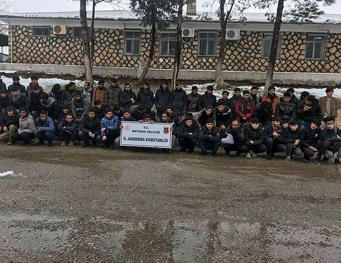 Batman’da 62 düzensiz göçmen yakalandı