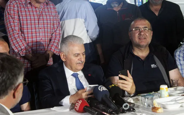 Binali Yıldırım oto sanayi esnafıyla iftar yaptı-1