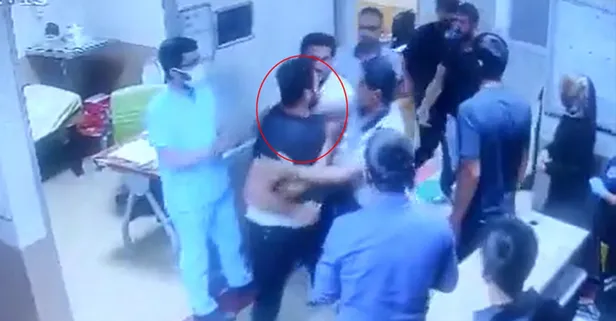 Siirt Kurtalan Devlet Hastanesi'nde 'Tüm vücut röntgenimi neden çekmedin' diyerek doktora saldırdı