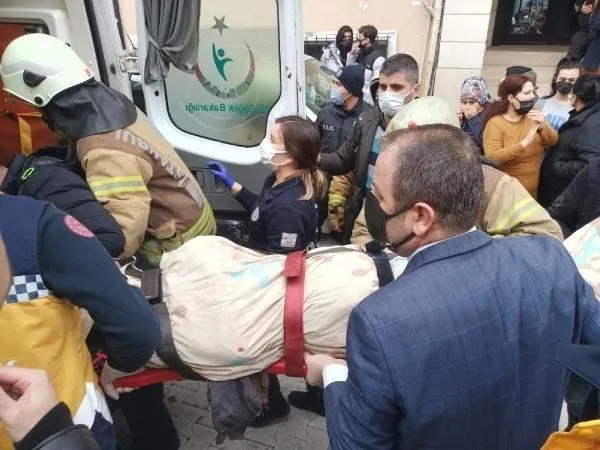istanbulda-patlama-mi-oldu-7-subat-istanbul-uskudarda-patlama-son-dakika-olu-ve-yaralilar-var-mi-1644233126281.jpeg İstanbul'da patlama mı oldu? 7 Şubat İstanbul Üsküdar'da patlama son dakika! Ölü ve yaralılar var mı?-1