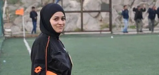 İşte Türkiye’nin ilk başörtülü hakemi