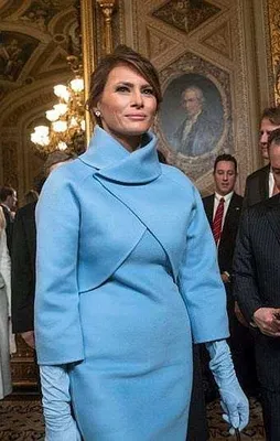Melania Trump'ın elbisesinde dikkat çeken detay