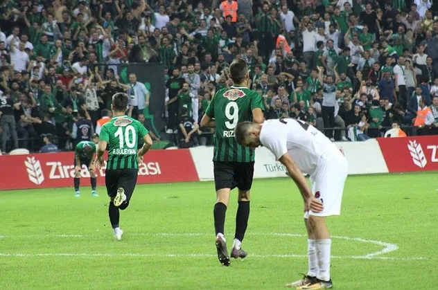 Kocaelispor turladı