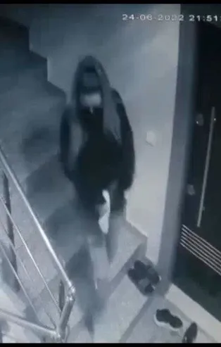 Hırsız Hatice 67. İşinde yakalandı! 14 yaşındaki çocuk dehşeti yaşadı: O anlar kamerada