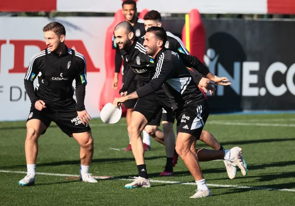 Galatasaray'dan Beşiktaş'a yılın transfer çalımı! - 7