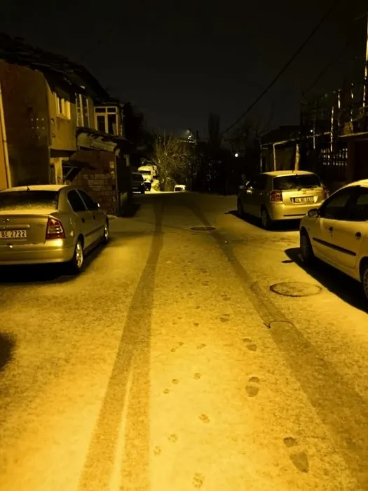 Son dakika hava durumu... İstanbul'da kar sürprizi! Okullar tatil olacak mı? İşte Marmara Bölgesi hava durumu-1
