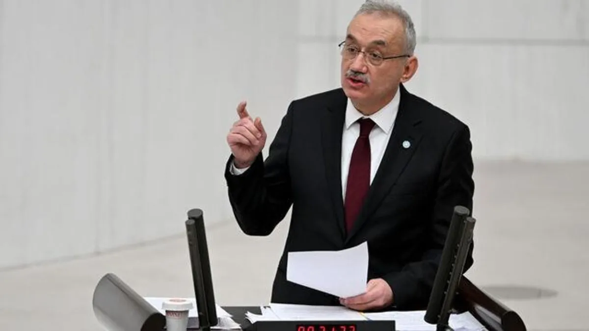 İYİ Parti'de bir ayrılık daha! İstifa ettiğini açıkladı