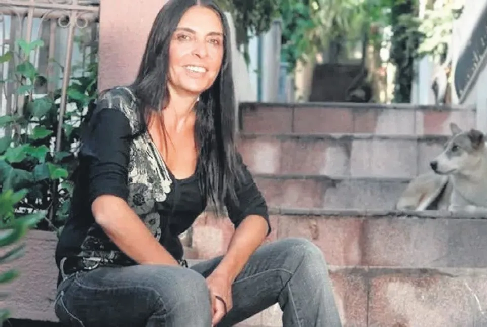 Hatırla sevgili veda etti