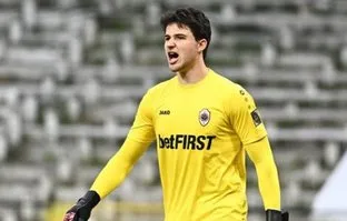 Galatasaray Senne Lammens için gaza bastı
