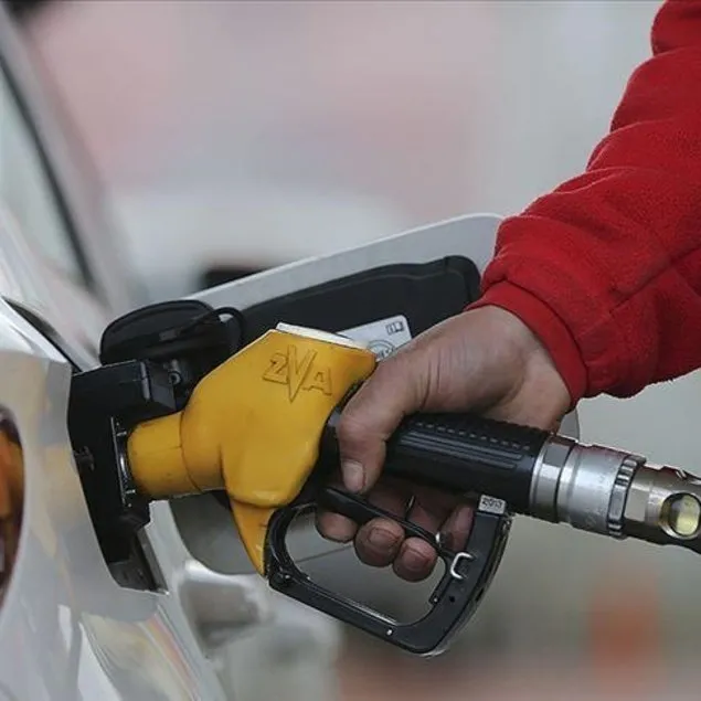Benzine yeni indirim geldi