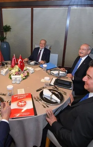 6'lı masanın adayını kim belirleyecek? Haşmet Babaoğlu: İçerideki masaları boş verin dışarıdaki masalara bakın!
