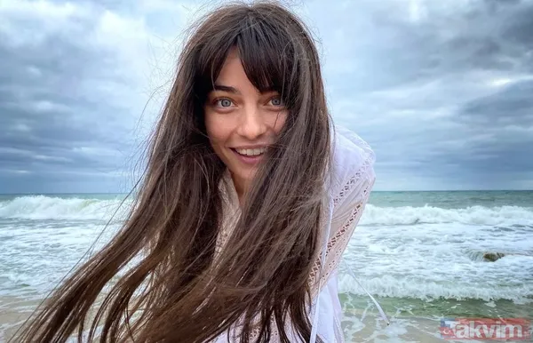 Ada Masalı'nın Haziran'ı Ayça Ayşin Turan süper mini tulumuyla nefes kesti! Peş peşe paylaştı herkes onu konuştu - 3