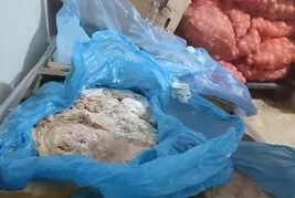 Kemik parçalarını köfte üretiminde kullanmışlar! Taklit ve tağşiş yapan o iş yeri mühürlendi