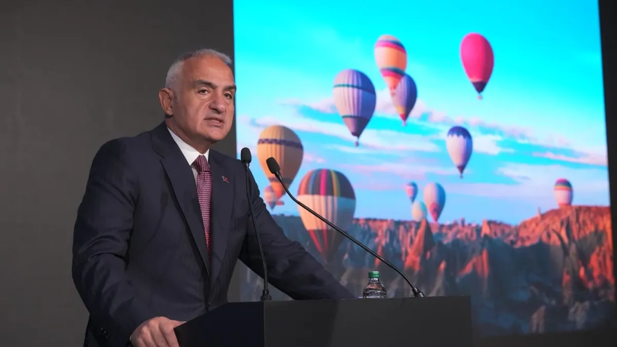 Türkiye'den turizmde tarihi rekor! 9 aylık gelir 51 milyar 278 milyon dolara ulaştı