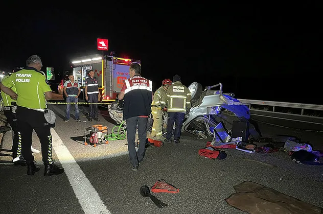 İstanbul-İzmir yolunda korkunç kaza! 2 kişi hayatını kaybetti