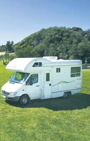 Neslihan Atagül ile Kadir Doğulu karavanlarını yeniledi! Fiyatı dudak uçuklattı