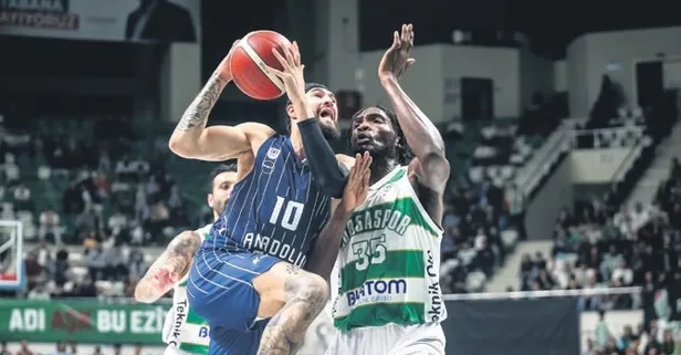 Anadolu Efes Bursa’da farklı kazandı