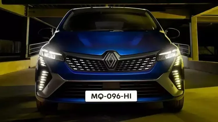 renault-clio-cross-fiyati-aciklandi-duyan-bayilere-kosuyor-araba-alacaklarina-dev-duyuru-1720118426905.jpeg Duyan bayilere koşuyor! Renault Clio Cross fiyatı netleşti! Araba alacaklarına dev duyuru-6