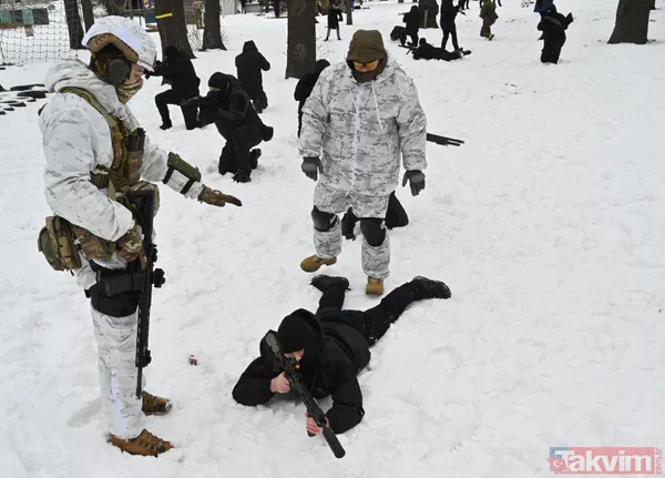 SON DAKİKA: Rusya Ukrayna son durum | Ukrayna sivilleri böyle eğitiyor - 4