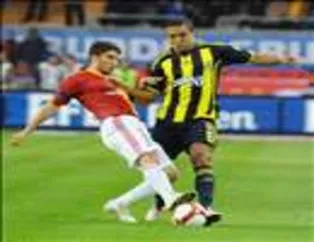 Galatasaray'da Gidecekler Belli Gelenler de...
