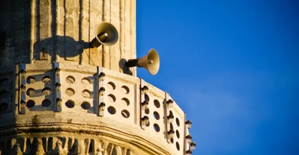Suriye sınırındaki camilerden sela okundu