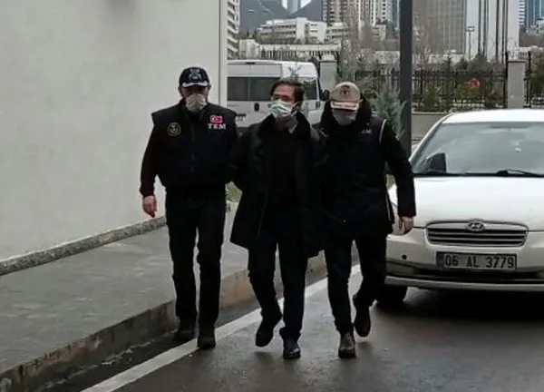 itirafci-eski-tuggeneral-serdar-atasoy-yeniden-gozaltina-alindi-1625779563902.jpg İtirafçı eski tuğgeneral Serdar Atasoy yeniden gözaltına alındı-2