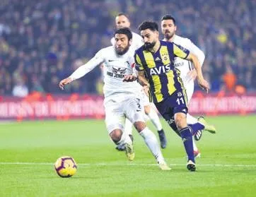 Rıza Çalımbay’ın gözü M.Ekici’de