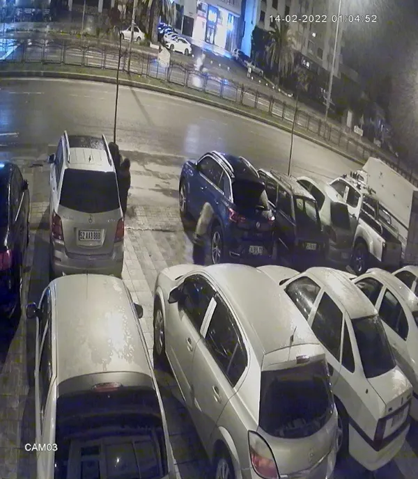 otomobil-calip-ordudan-istanbula-gelen-3-cocuktan-ikisi-simdi-de-cip-caldi-cocuklar-ilce-merkezinde-yakalandi-1644914276929.jpg Otomobil çalıp Ordu'dan İstanbul'a gelen 3 çocuktan ikisi şimdi de cip çaldı! Çocuklar ilçe merkezinde yakalandı-8