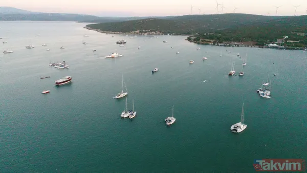 İzmir Seferihisar'da meydana gelen depremin yarattığı yıkım sabah havadan görüntülendi - 29