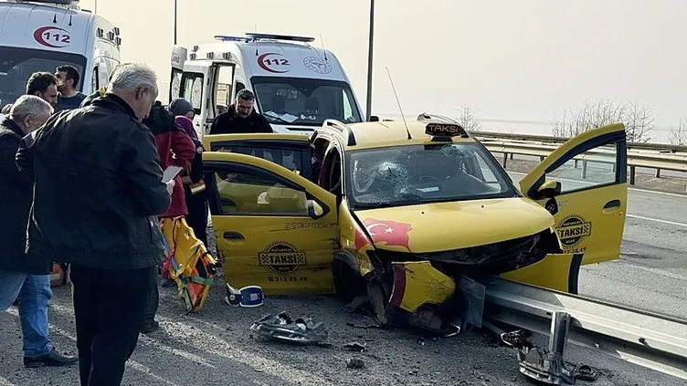 Rize’de cenaze dönüşü bariyere saplanan taksideki 4 kişi yaralandı