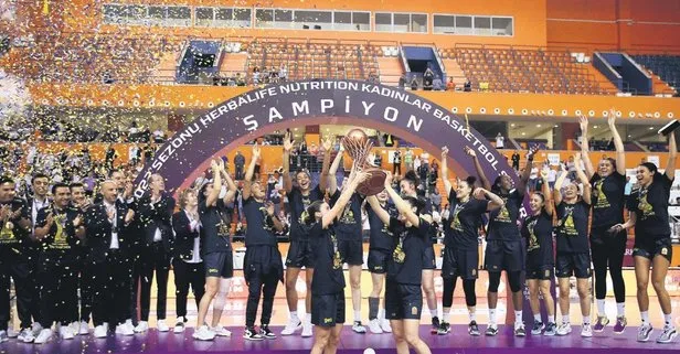 Seriyi 3-0 yapan Fenerbahçe Safiport mutlu sona ulaşarak şampiyon oldu