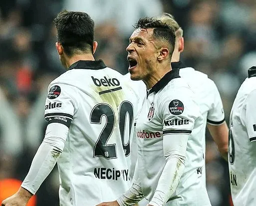 Adriano’ya yeni talip