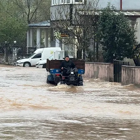 Sakarya’da sel!