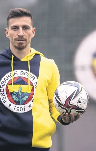 Fenerbahçe’nin yıldızı dev derbi öncesinde özel açıklamalara imza attı! Yenmekten başka çaremiz yok...