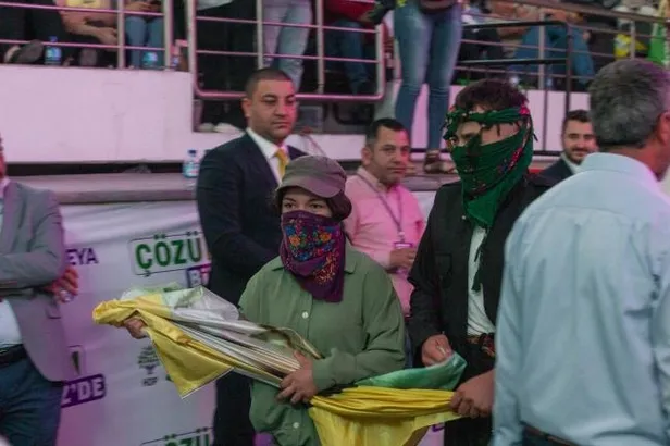 pkknin-siyasi-kanadi-hdp-ile-gonul-bagi-var-chpli-sezgin-tanrikulunda-bolucu-faaliyetleri-masumlastirma-cabasi-1656971606100.jpeg PKK'nın siyasi kanadı HDP ile gönül bağı var! CHP'li Sezgin Tanrıkulu'nda bölücü faaliyetleri masumlaştırma çabası-2