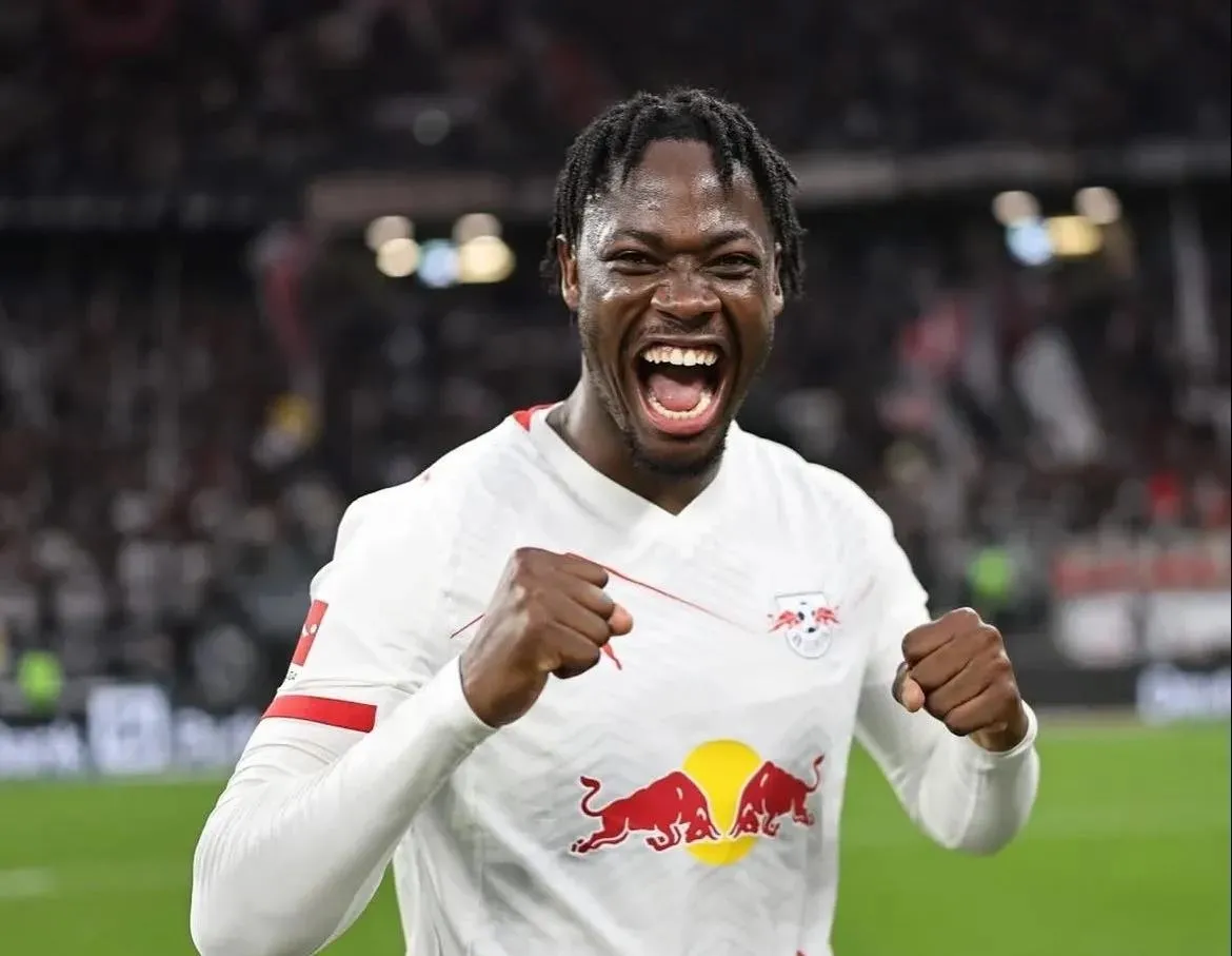 galatasaray-bitshiabu-transferinde-sona-geldi-1788263564876.jpeg Galatasaray Bitshiabu transferinde sona geldi! Anlaşma tamam-3