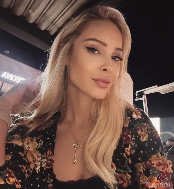 Elif Ada'nın Doğum Gününden Kareler Yayınlayan Yıldız, Şu İfadeleri Kullandı: "Prensesim Senin Annen Olduğum İçin Çok Şanslıyım. Anneliği Seninle Öğrenmek Ve...