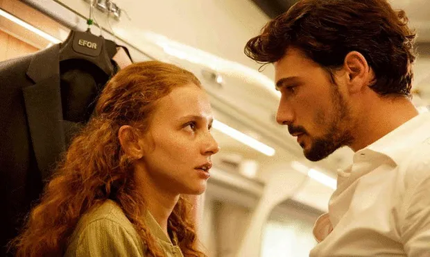 Menajerimi Ara dizisinde sular durulmuyor, ayrılıktan başka kalmadı! Ahsen Eroğlu ve Deniz Can Aktaş Star TV'ye...-6