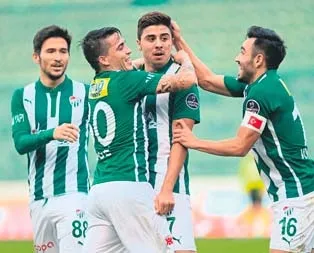 Fener’den Ozan’a 1 milyon zam!