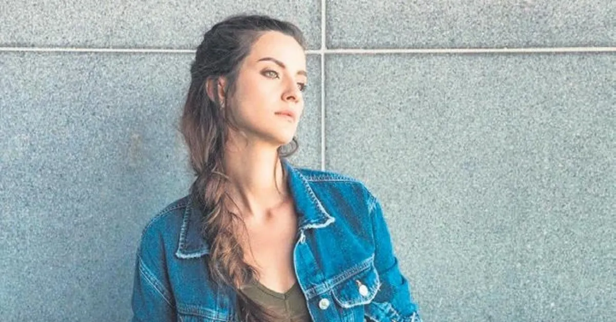 Sen Anlat Karadeniz In Yildizi Irem Helvacioglu Kerem Bursin Le Instagram Da Takiplesti Iddialar Dogrulandi Takvim