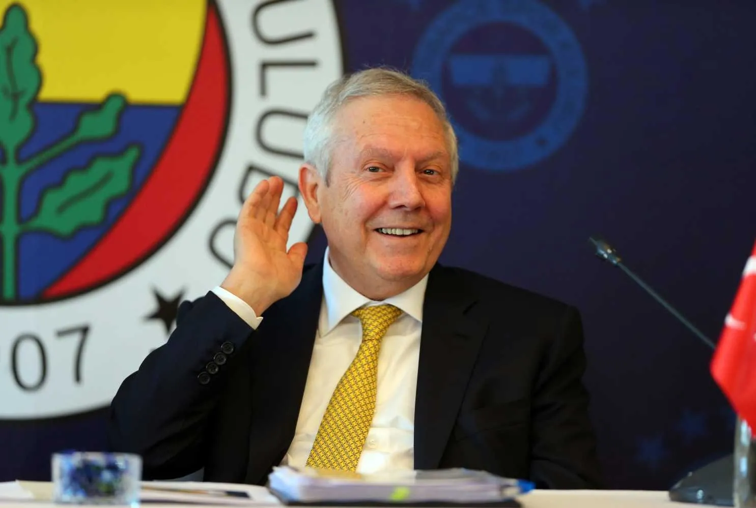 Aziz Yıldırım yeniden aday!