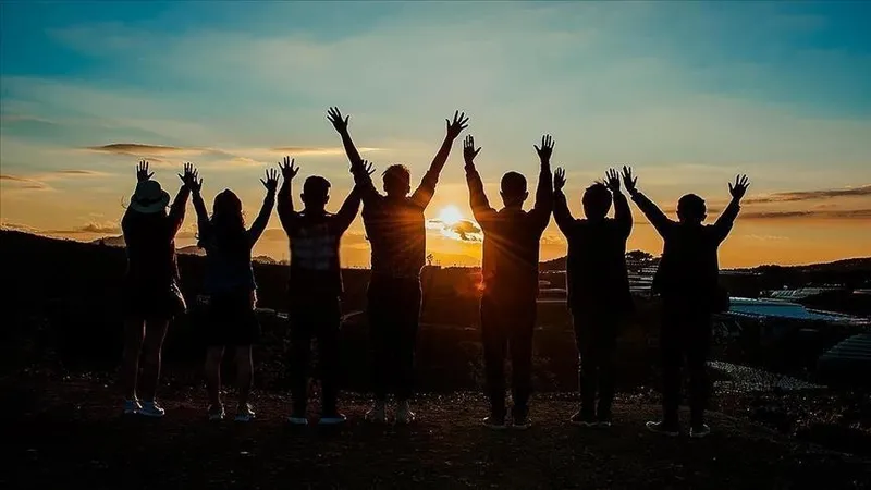 1709266893400.jpeg Başkan Erdoğan müjdelemişti! GençKart uygulaması hayata geçirildi-3