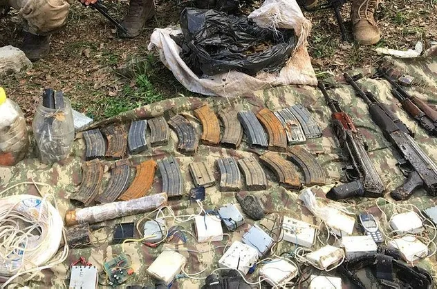 Tunceli'de teröristlerce kullanılan 3 kamp alanı imha edildi
