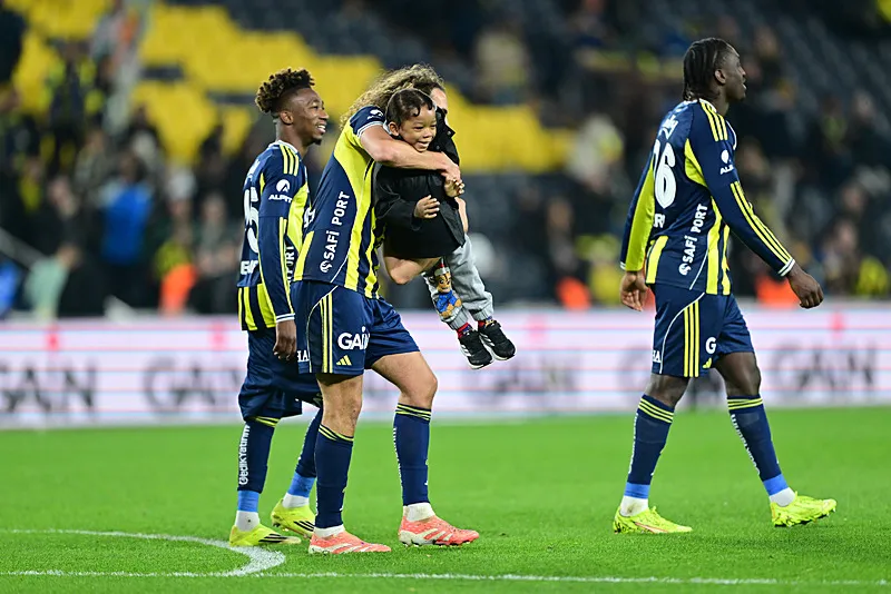 Fenerbahçe'den yine genç forvet transferi! Fisnik Asllani için Chelsea ile yarış - 9